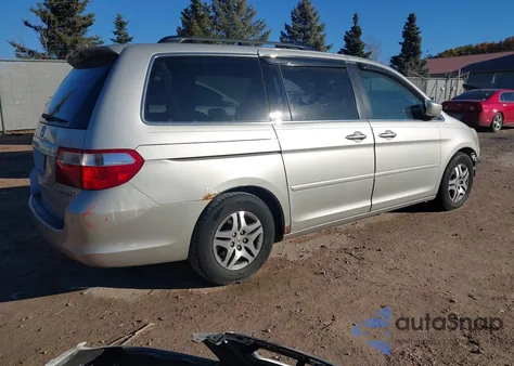 2005 Honda Odyssey Ex-L from USA, damaged, VIN 5FNRL38655B100760